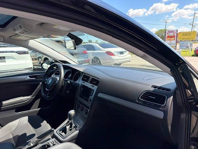 2015 Volkswagen Golf TSI SE