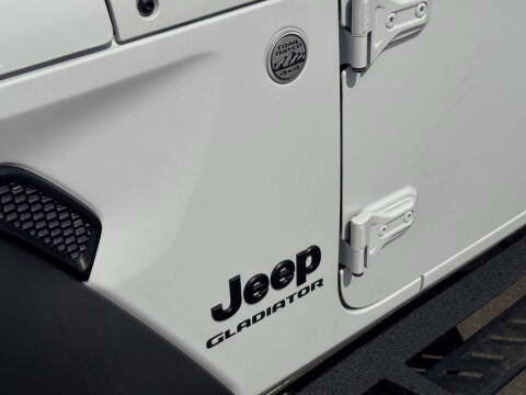 2021 Jeep Gladiator Sport