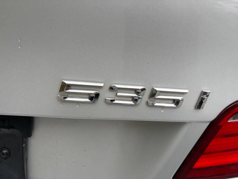 2011 BMW 5 Series 535i