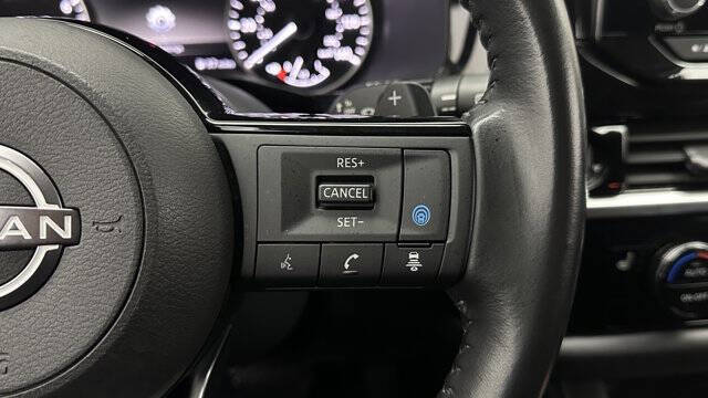 2023 Nissan Pathfinder SV