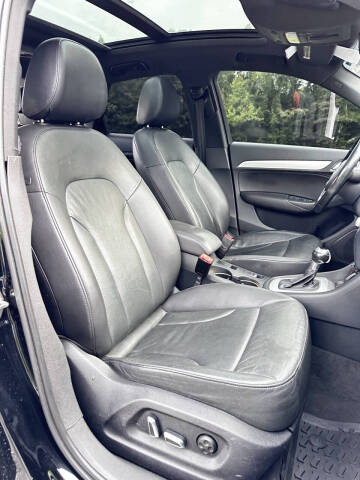 2016 Audi Q3 2.0T quattro Premium Plus