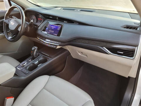 2019 Cadillac XT4 Premium Luxury