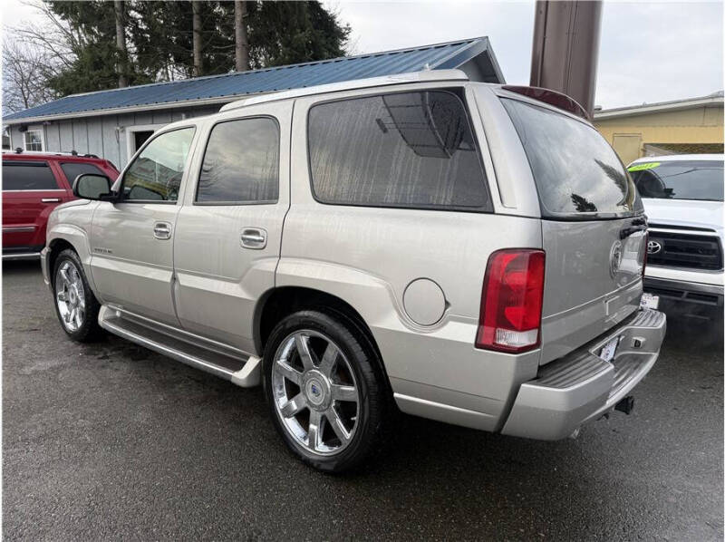 2004 Cadillac Escalade