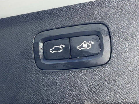 2018 Volvo XC90 T8 eAWD Inscription