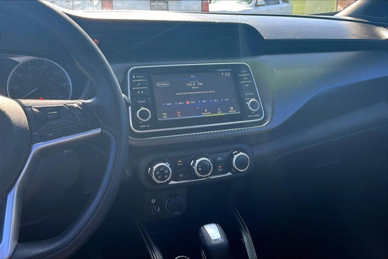 2018 Nissan Kicks S