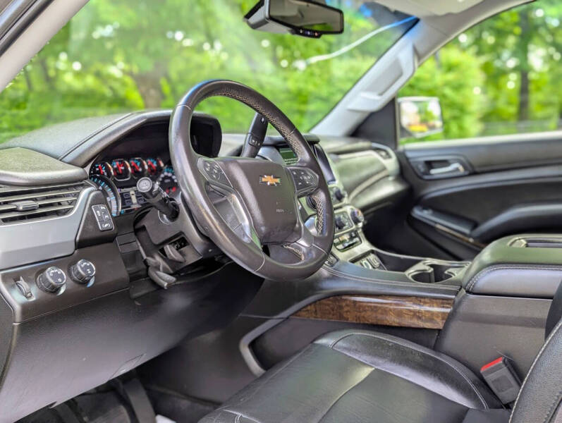 2017 Chevrolet Suburban LT