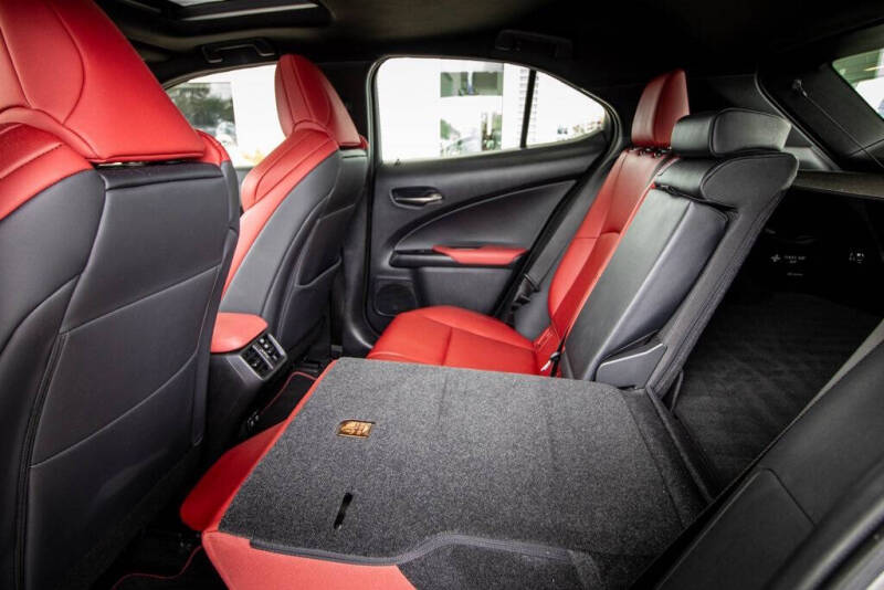 2019 Lexus UX 200 F SPORT