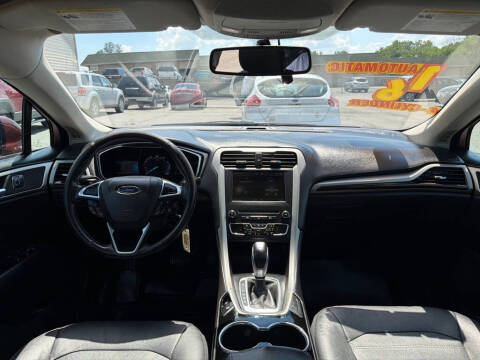2016 Ford Fusion SE