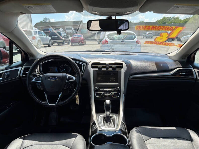 2016 Ford Fusion SE