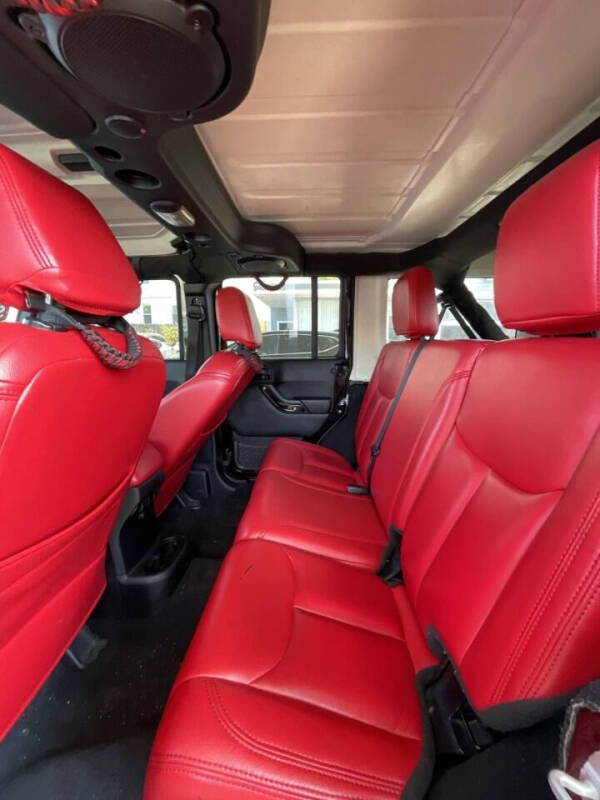 2014 Jeep Wrangler Unlimited Rubicon X