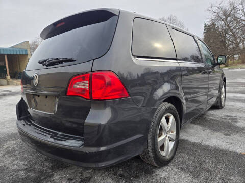 2011 Volkswagen Routan SEL