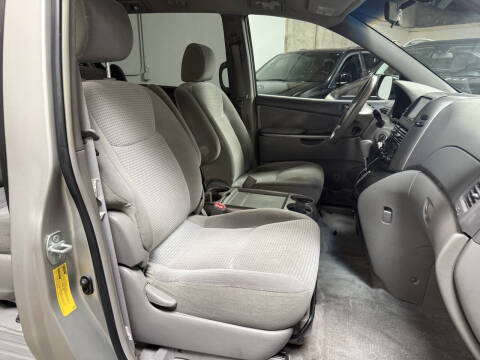 2006 Toyota Sienna LE 7 Passenger