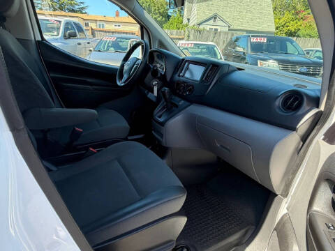 2020 Nissan NV200