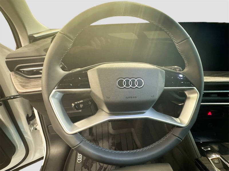 2025 Audi Q5 quattro Premium Plus TFSI