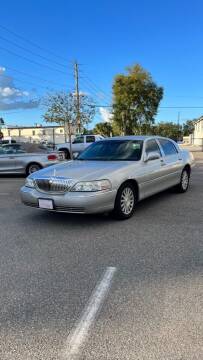 2004 Lincoln Town Car for sale at Carlando in Lakeland FL