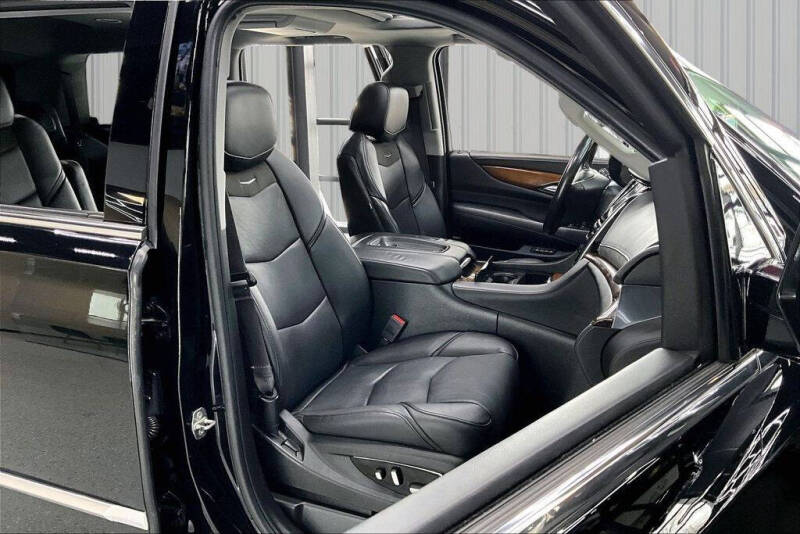 2016 Cadillac Escalade Premium Collection