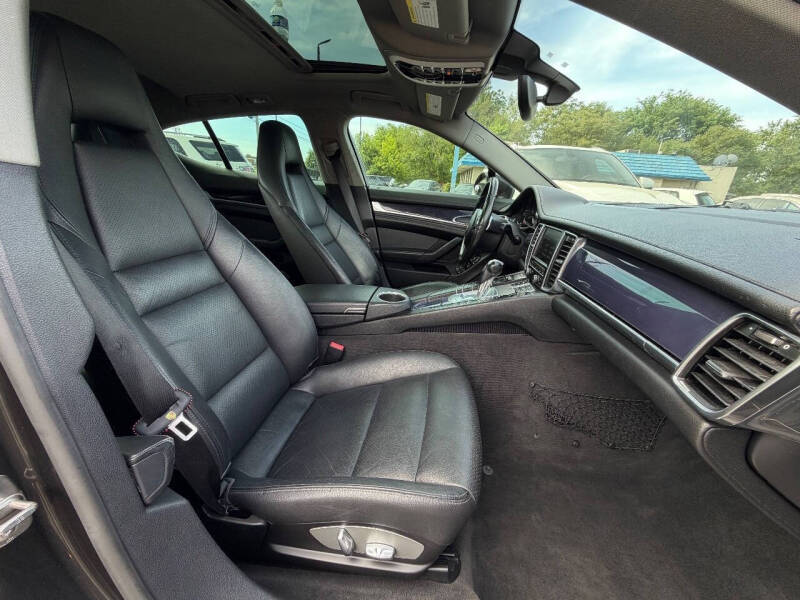 2011 Porsche Panamera 4