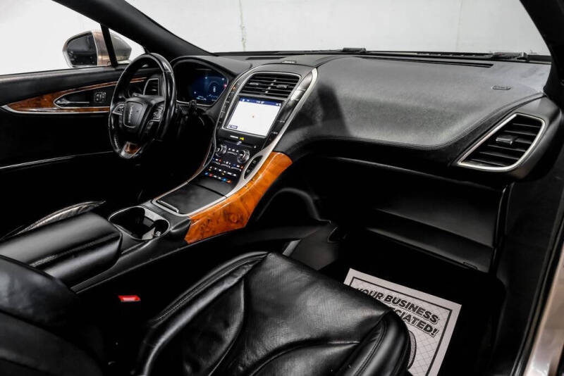 2019 Lincoln Nautilus Reserve