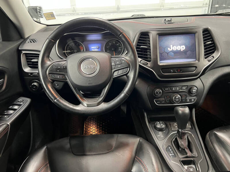 2019 Jeep Cherokee Trailhawk