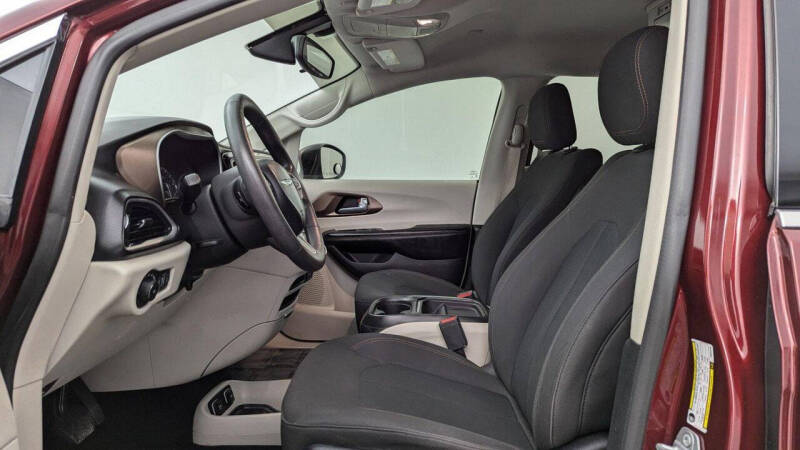 2017 Chrysler Pacifica Touring Plus