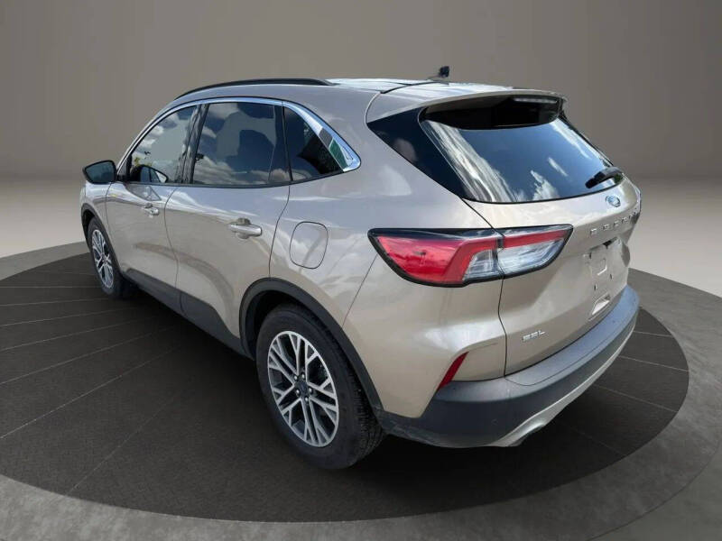 2020 Ford Escape SEL