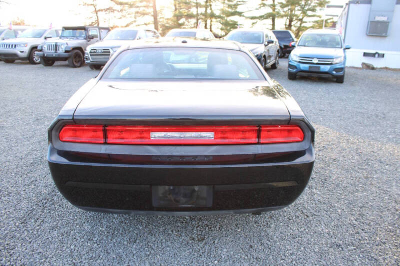 2010 Dodge Challenger SE