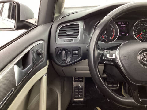 2017 Volkswagen Golf Alltrack