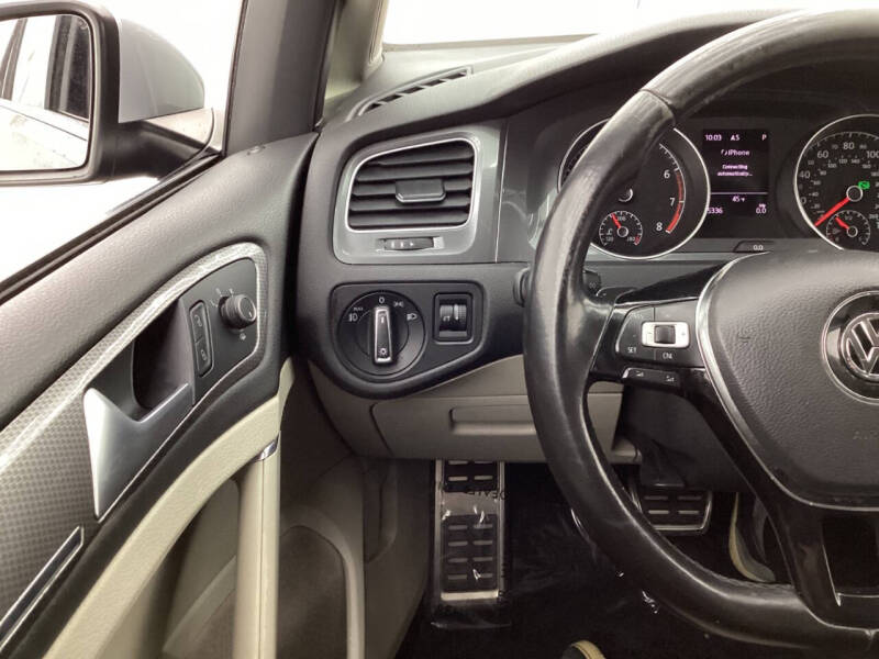2017 Volkswagen Golf Alltrack