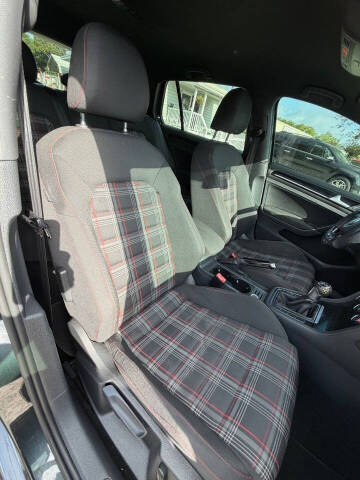 2015 Volkswagen Golf GTI S