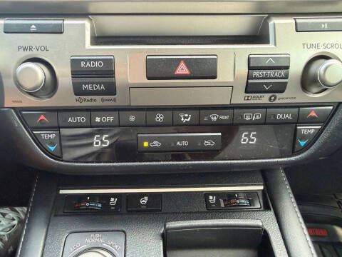 2017 Lexus ES 300h