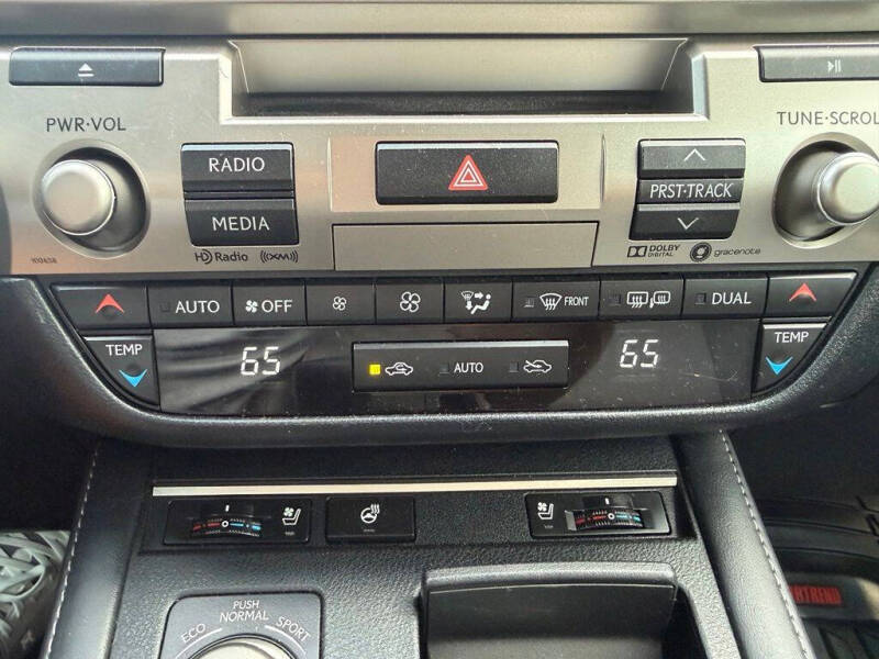 2017 Lexus ES 300h