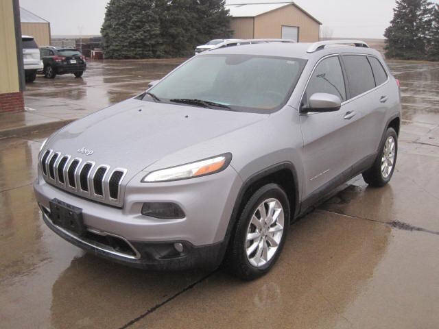 2016 Jeep Cherokee for sale at IVERSON'S CAR SALES in Canton SD