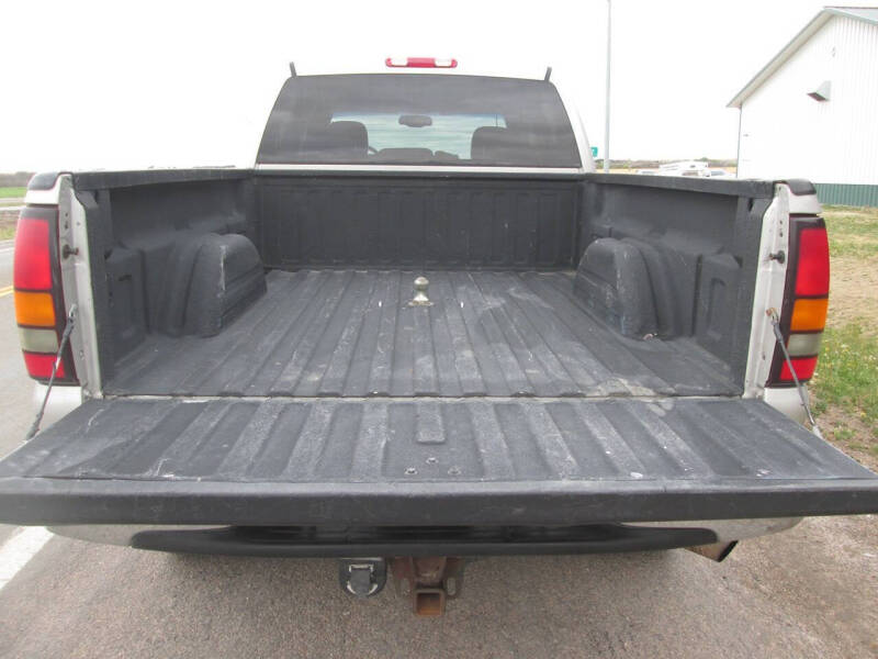 2005 GMC Sierra 2500HD SLT