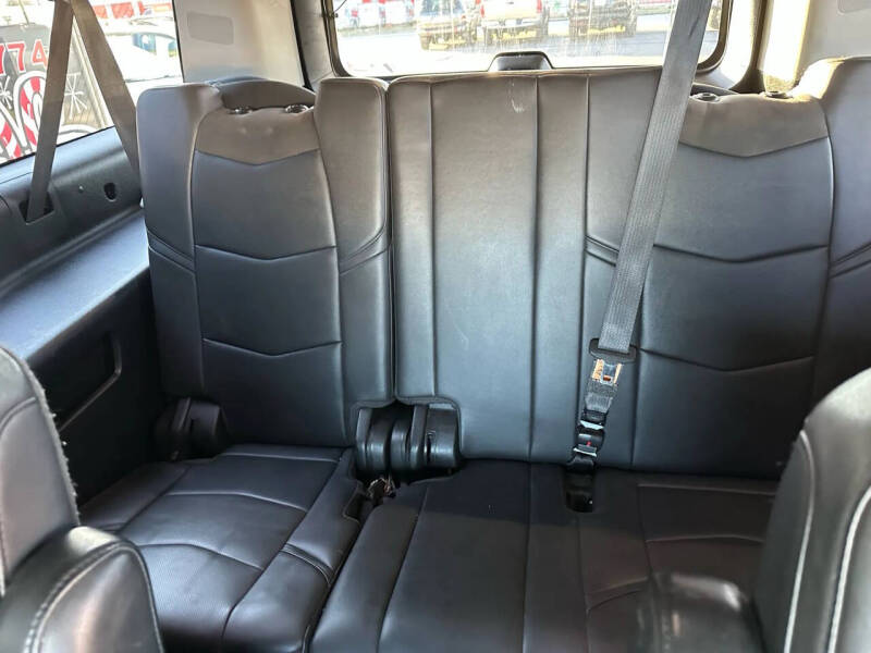 2018 Cadillac Escalade ESV Luxury