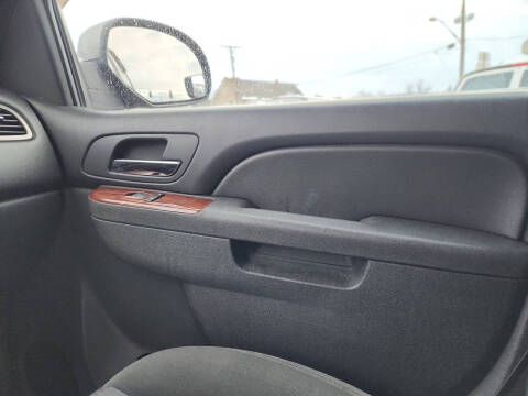 2012 Chevrolet Avalanche LS