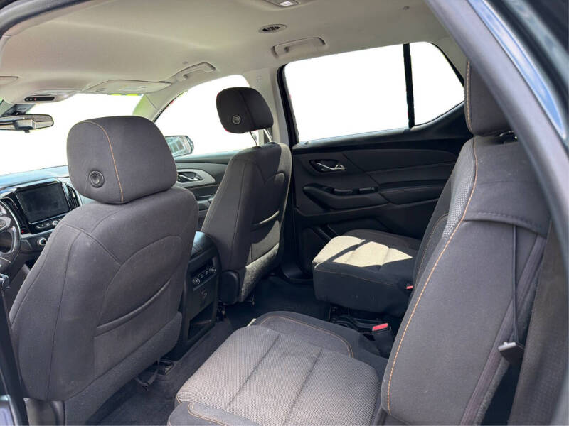 2020 Chevrolet Traverse LT Cloth