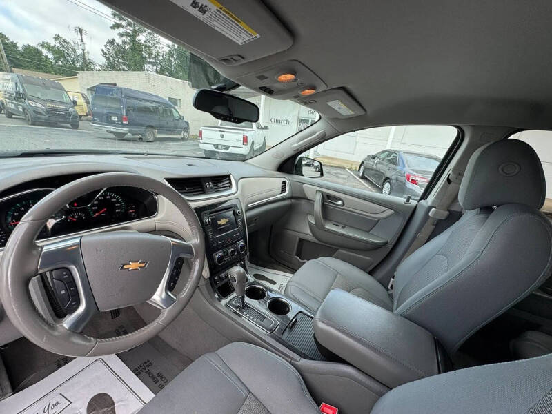 2017 Chevrolet Traverse LT