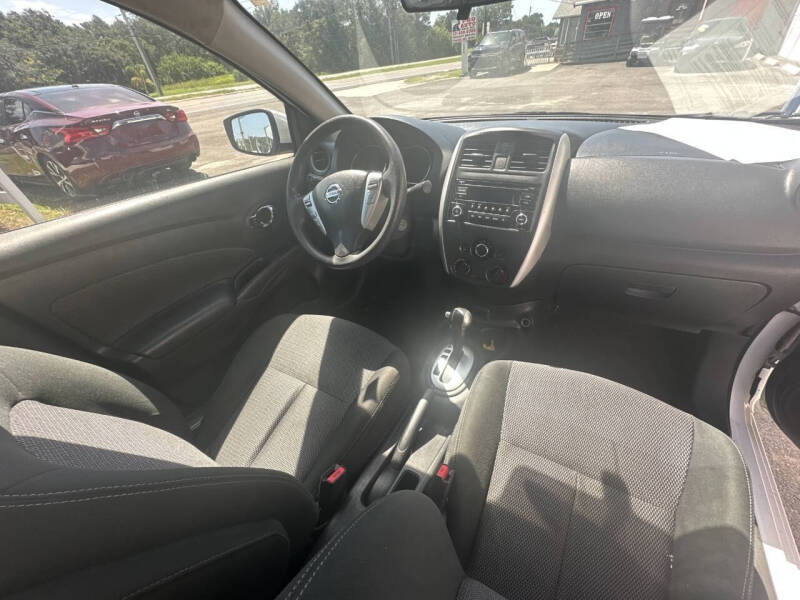 2017 Nissan Versa 1.6 SV