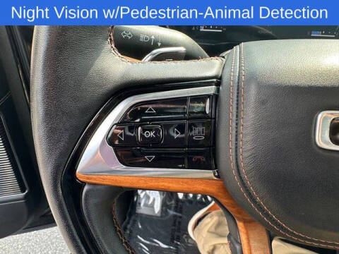 2022 Jeep Grand Cherokee Summit