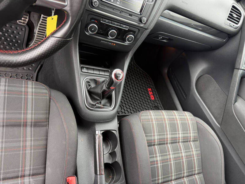 2012 Volkswagen GTI Autobahn PZEV