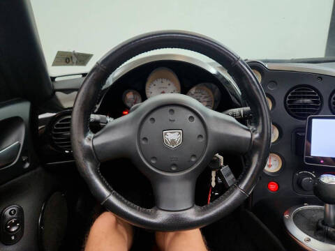 2005 Dodge Viper SRT-10