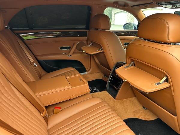 2018 Bentley Flying Spur V8