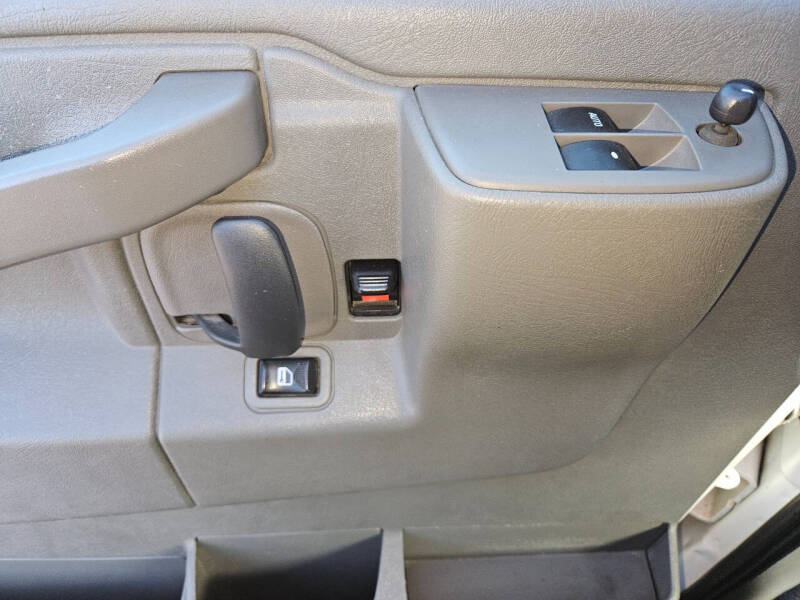2017 GMC Savana 3500