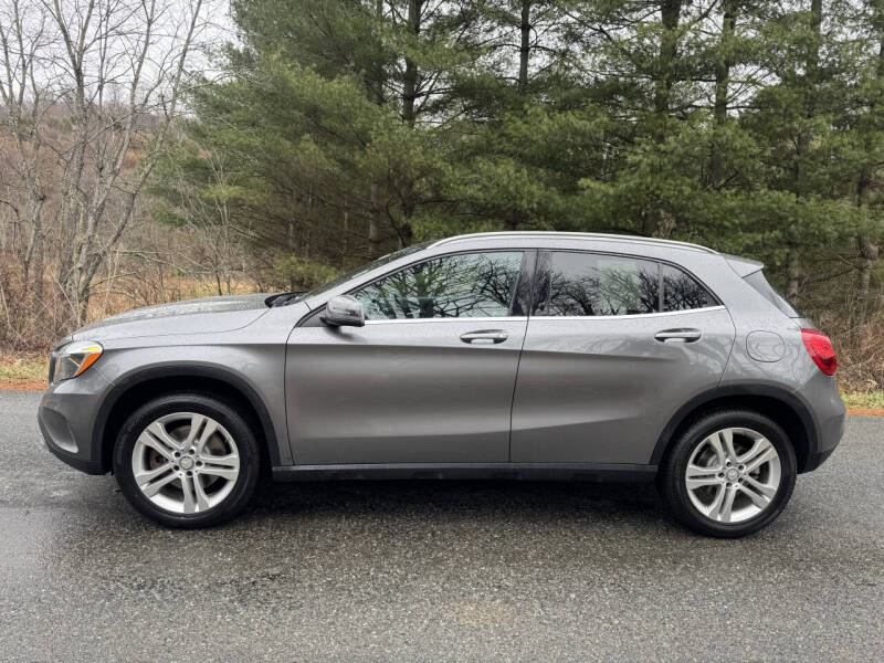 2017 Mercedes-Benz GLA-Class GLA250's photo