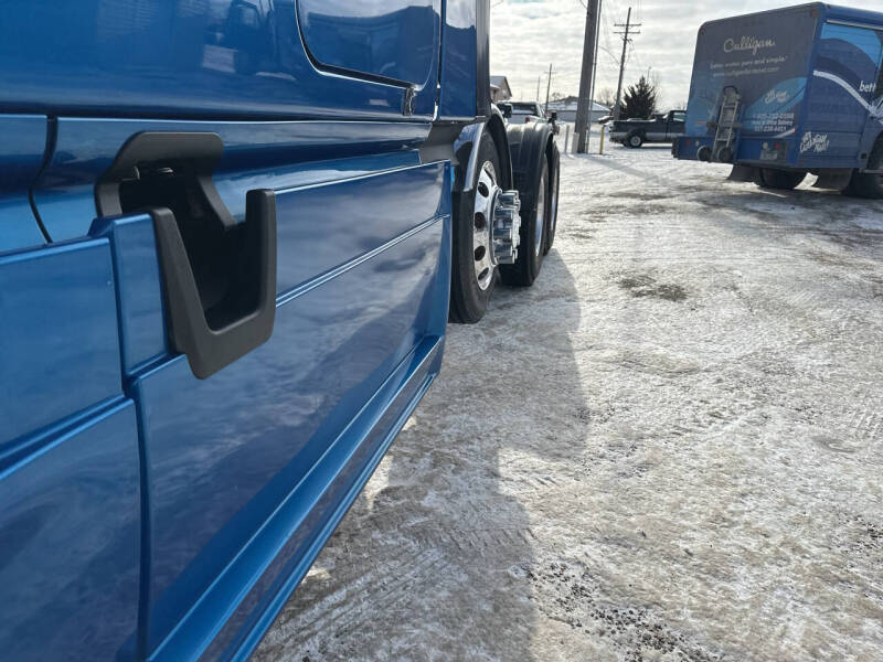 2016 Freightliner Cascadia