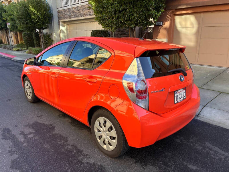 2013 Toyota Prius c One