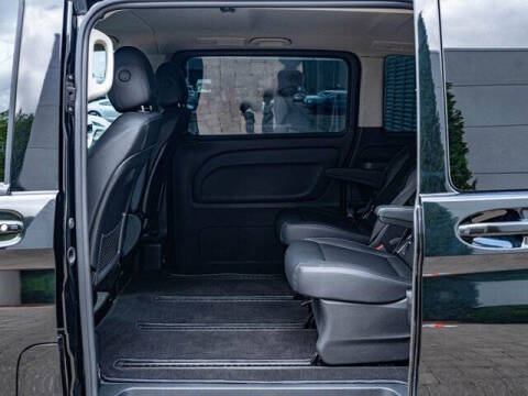 2023 Mercedes-Benz Metris Passenger