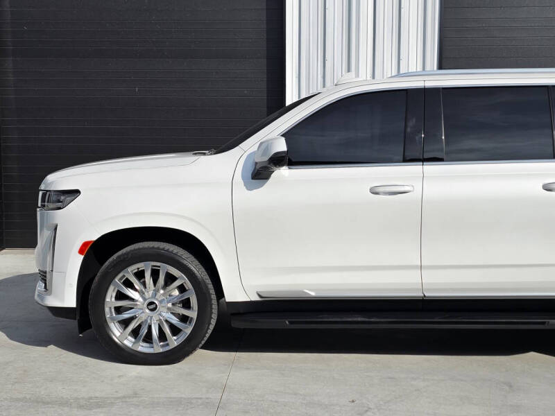 2022 Cadillac Escalade ESV Premium Luxury