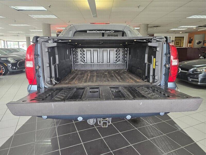 2011 Chevrolet Avalanche LT