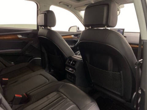 2023 Audi Q5 quattro Premium Plus 40 TFSI